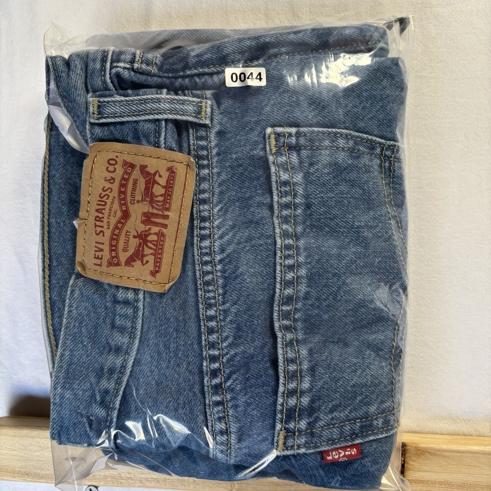 Levi's Low Pro Straight Leg Jeans Cotton Denim Size 28 Relaxed Fit Medium Wash - Picture 10 of 10